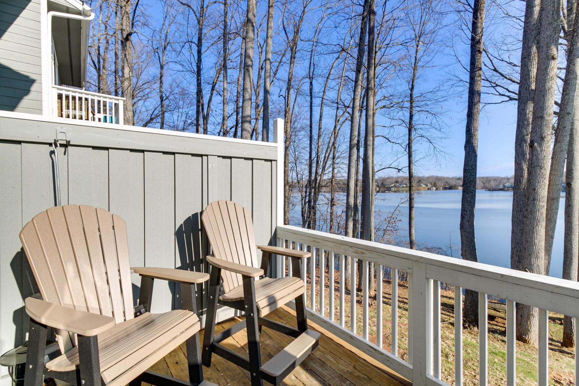 Lakefront Moneta Home With Community Boat Dock! ภายนอก รูปภาพ
