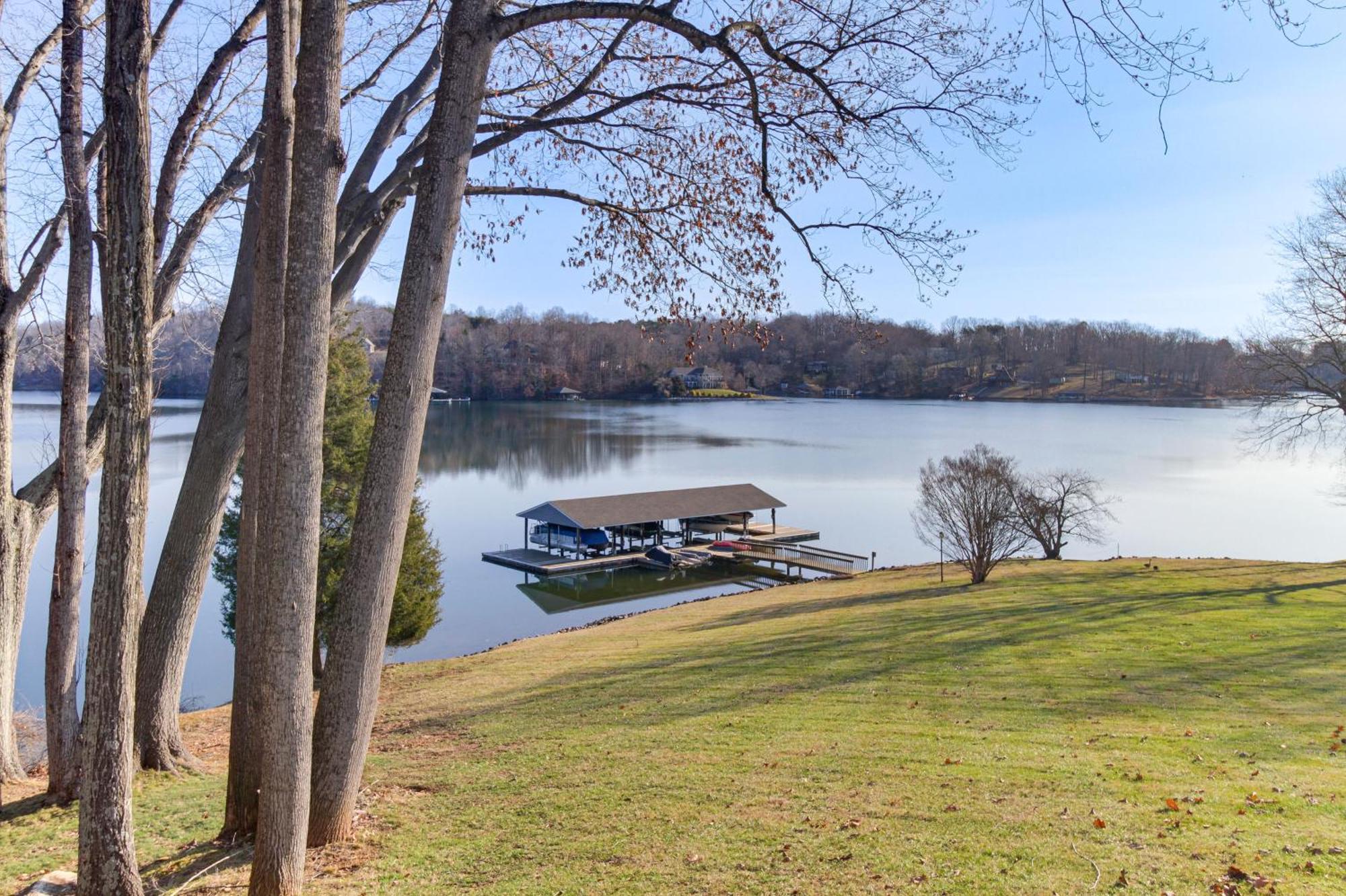 Lakefront Moneta Home With Community Boat Dock! ภายนอก รูปภาพ